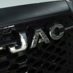 Exterior de la t8 aventura luxury de jac motors venezuela 4